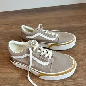 Vans Women's Sneakers in Tan and White
